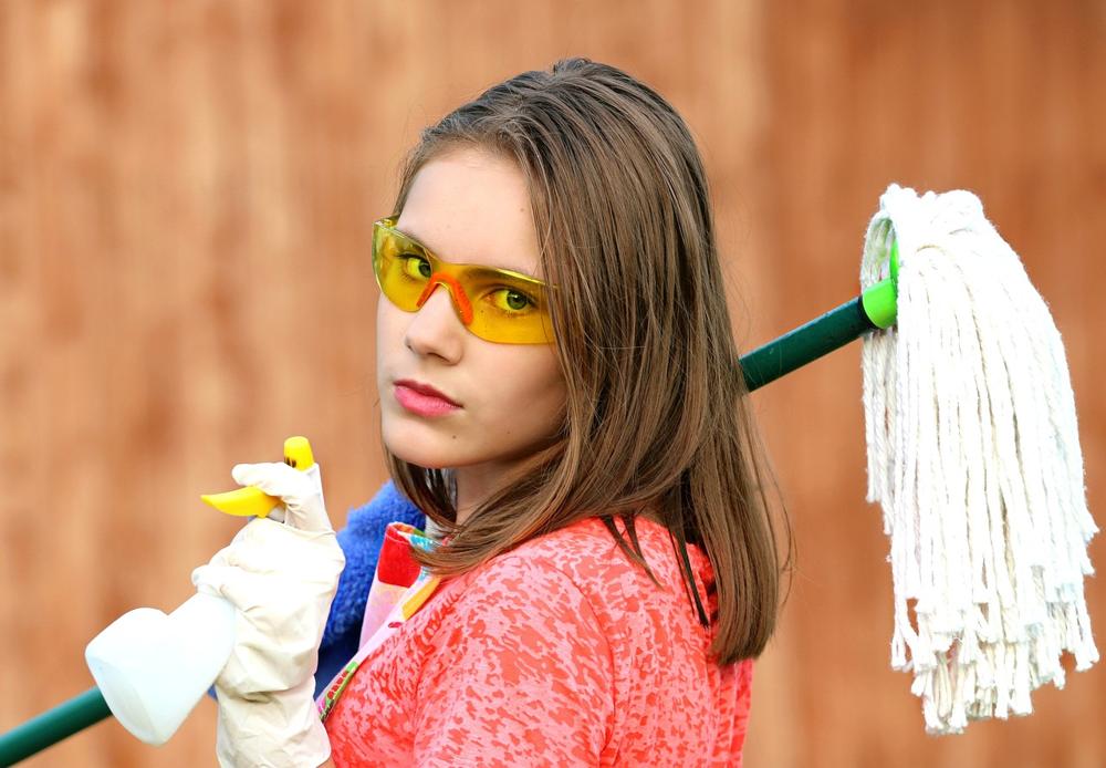 Cleaning tile